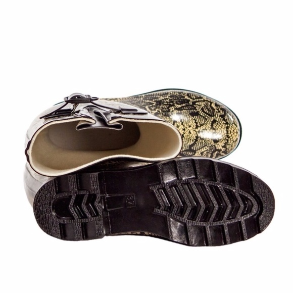 Women Rubber Rain Boots, Snake Skin Design Rainboots - Picture 3 of 4